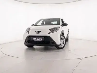 Usata Toyota Aygo X Trend 72 CV (52 kW) 2024 Bianco SUV
