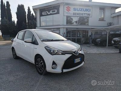 Usata Toyota Yaris 2015 Bianco Utilitaria
