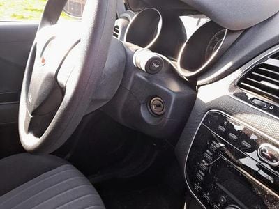 Usata Fiat Punto 69 CV (50 kW) 2018 Nero Utilitaria