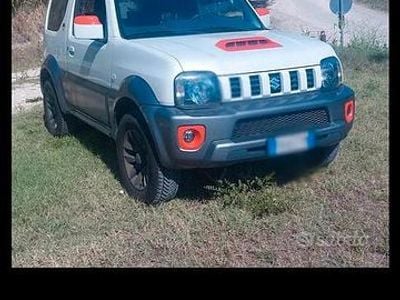 Usata Suzuki Jimny 85 CV (62 kW) 2015 Bianco SUV