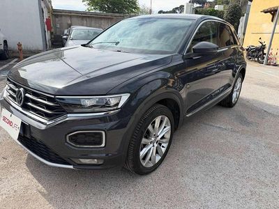 Usata VW T-Roc Advance 150 CV (110 kW) 2019 Grigio SUV