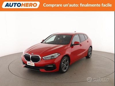 Begagnad BMW 118 Sport Line 140 HK (102 kW) 2020 Röd Halvkombi
