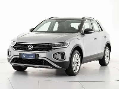Usata VW T-Roc Life 110 CV (80 kW) 2023 Argento SUV