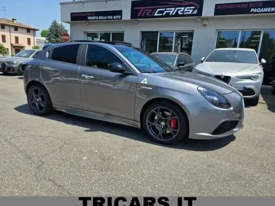 Usata Alfa Romeo Giulietta 170 CV (125 kW) 2011 Grigio Utilitaria