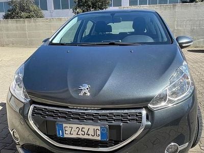 Usata Peugeot 208 2015 Grigio Utilitaria