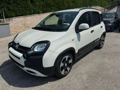 Usata Fiat Panda S 70 CV (51 kW) 2025 Bianco Utilitaria