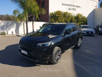 Begagnad Jeep Compass Summit 131 HK (96 kW) 2024 Svart SUV