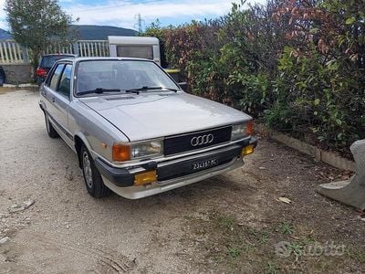 Usata Audi 80 70 CV (51 kW) 1983 Grigio Berlina