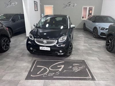 Begagnad Smart ForFour Passion 90 HK (66 kW) 2017 Svart Halvkombi