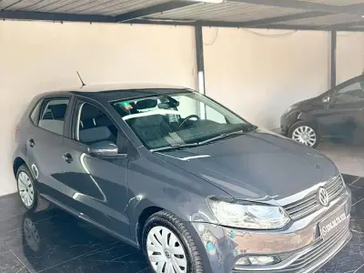 Usata VW Polo Comfortline 90 CV (66 kW) 2015 Grigio Berlina