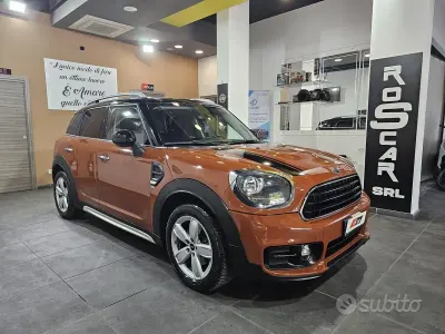 Usata Mini Cooper Countryman Hype 136 CV (100 kW) 2017 Arancione SUV