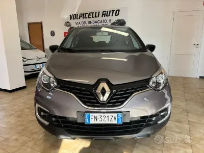 Usata Renault Captur 90 CV (66 kW) 2018 Grigio SUV