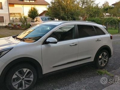 Usata Kia e-Niro Style 28 kW (39 CV) 2021 Bianco SUV
