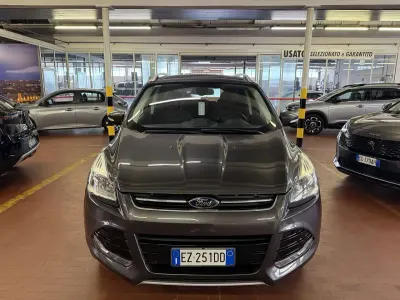 Usata Ford Kuga Titanium 120 CV (88 kW) 2015 Grigio SUV