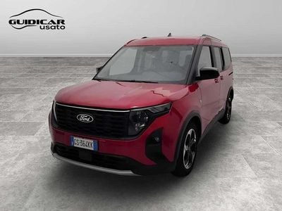 Begagnad Ford Tourneo Active 126 HK (92 kW) 2024 Röd Van