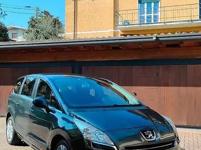 Usata Peugeot 5008 163 CV (119 kW) 2010 Grigio Monovolume