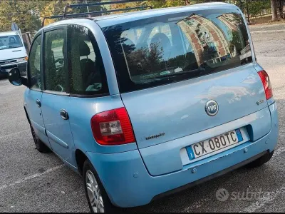 Usata Fiat Multipla 103 CV (75 kW) 2005 Bluazzurro Monovolume