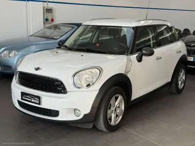 Usata Mini Cooper Countryman 98 CV (72 kW) 2016 Bianco SUV