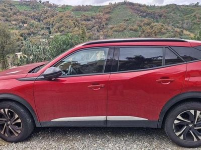Usata Peugeot 2008 Allure 110 CV (80 kW) 2022 Rosso SUV