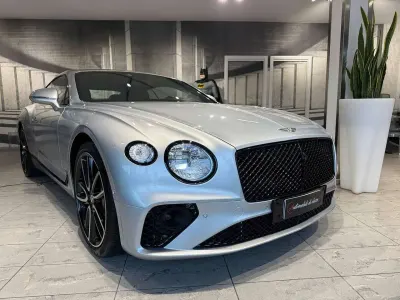 Usata Bentley Continental GT 635 CV (467 kW) 2020 Argento perlato metallizzato Coupé