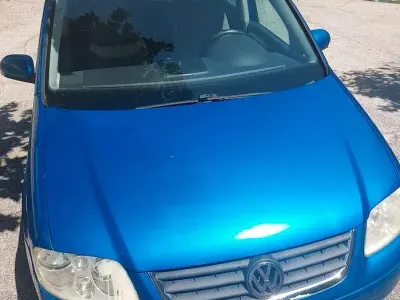 Usata VW Touran 105 CV (77 kW) 2004 Monovolume