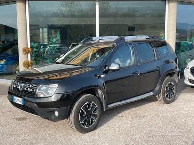 Usado Dacia Duster Lauréate 109 CV (80 kW) 2016 Negro SUV