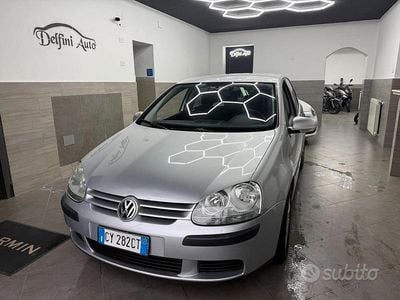 Grigio Usata 2005 VW Golf IV Comfortline Station wagon | 3500 € (Buon prezzo)