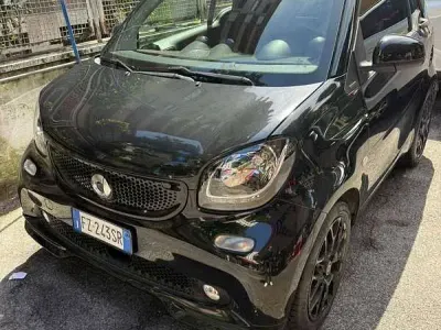 Usata Smart ForTwo Cabrio Brabus 90 CV (66 kW) 2019 Nero Cabrio