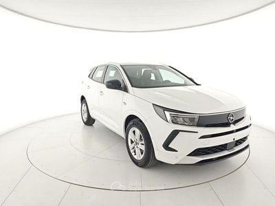 Begagnad Opel Grandland X Business Edition 131 HK (96 kW) 2024 Vit SUV