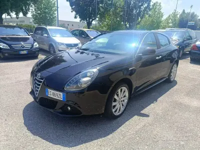 Usata Alfa Romeo Giulietta 140 CV (102 kW) 2011 Nero Utilitaria