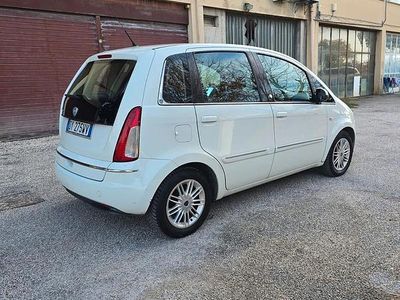 Usata Lancia Musa 77 CV (56 kW) 2009 Bianco Monovolume