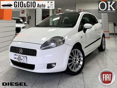 Usata Fiat Grande Punto Dynamic 75 CV (55 kW) 2008 Bianco Utilitaria