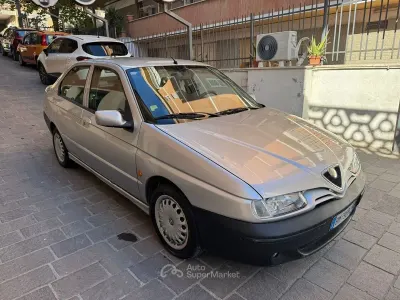 Second-hand Alfa Romeo 146 104 CP (76 kW) 2000 Gri Hatchback