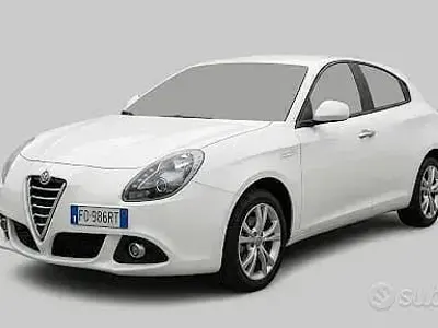 Usata Alfa Romeo Giulietta Business 120 CV (88 kW) 2016 Bianco Utilitaria