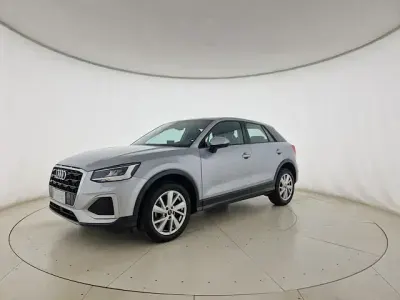 Usata Audi Q2 Advanced Plus 150 CV (110 kW) 2023 Argento floret metallizzato SUV