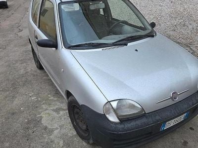 Usata Fiat 600 54 CV (39 kW) 2008 Grigio Utilitaria