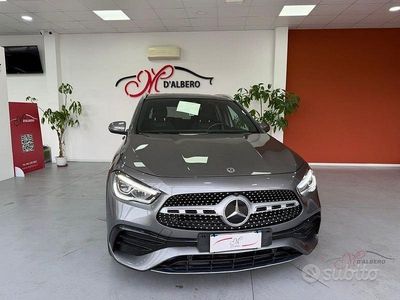 Usata Mercedes GLA200 Premium 163 CV (119 kW) 2022 Grigio SUV