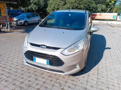 Usata Ford B-MAX Titanium 101 CV (74 kW) 2013 Giallo Monovolume