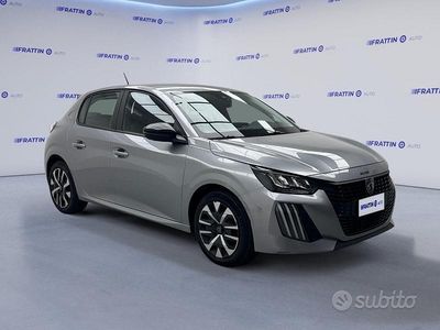 Grigio Usata 2024 Peugeot 208 Style Utilitaria | 14.290 € (Ottimo prezzo)