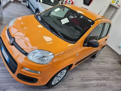 Usata Fiat Panda 69 CV (50 kW) 2020 Arancione Utilitaria