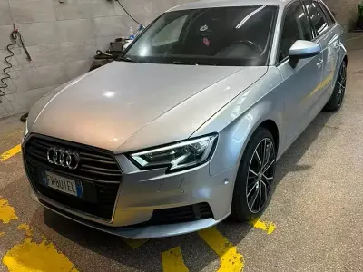 Usata Audi A3 150 CV (110 kW) 2019 Grigio Berlina
