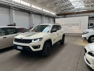 Usata Jeep Compass Trailhawk 170 CV (125 kW) 2019 Bianco SUV