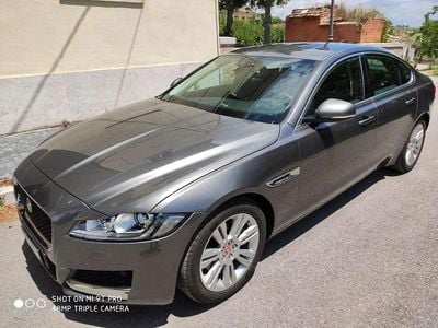 Usata Jaguar XF Prestige 179 CV (131 kW) 2016 Grigio Berlina
