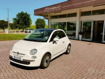 Begagnad Fiat 500 Lounge 69 HK (50 kW) 2009 Vit Cab