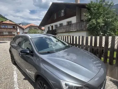 Usata Volvo V60 CC 190 CV (139 kW) 2017 Bluazzurro Station wagon