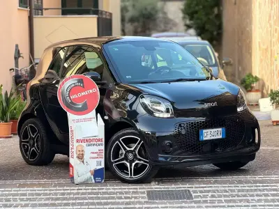 Usata Smart ForTwo Electric Drive Pulse 41 kW (56 CV) 2021 Nero Berlina