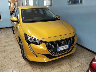Usata Peugeot 208 Allure 75 CV (55 kW) 2021 Oro Utilitaria