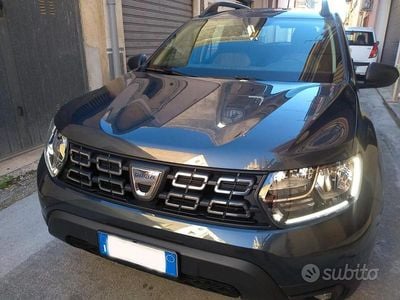 Usata Dacia Duster Comfort 116 CV (85 kW) 2018 Grigio SUV