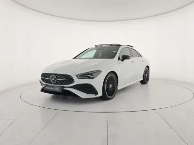 Usata Mercedes CLA180 AMG Line Premium 116 CV (85 kW) 2023 Digital white ; Coupé