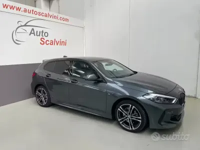 Usado BMW 116 M Sport 116 HP (85 kW) 2021 Cinzento Citadino